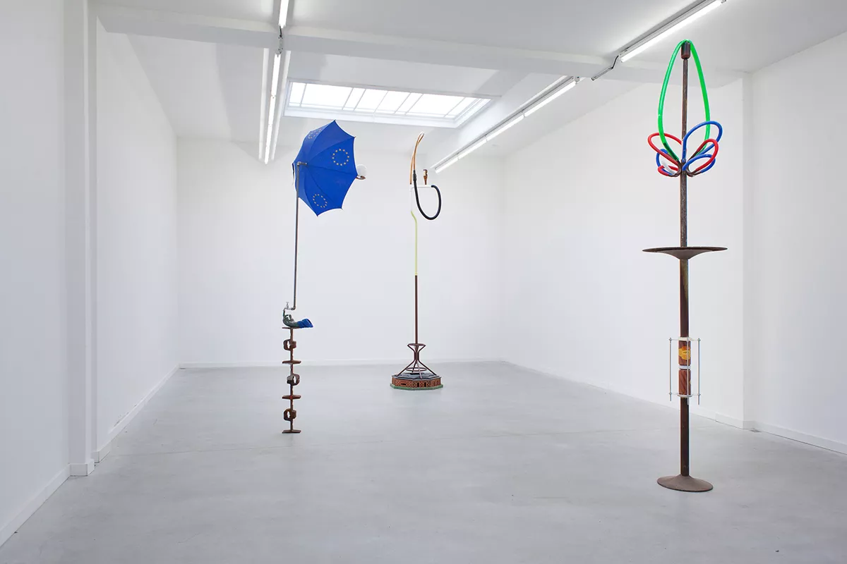 Kasper De Vos, ‘The Dance for Mobile Reception’ at Plus One Gallery (Antwerp)