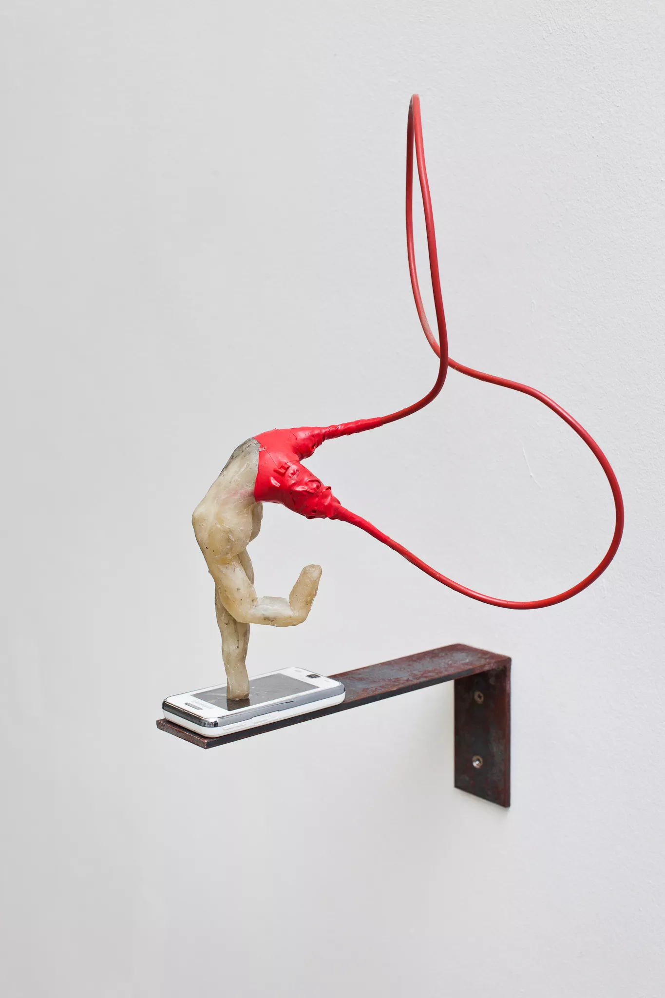 Kasper De Vos, ‘The Dance for Mobile Reception’ at Plus One Gallery (Antwerp)